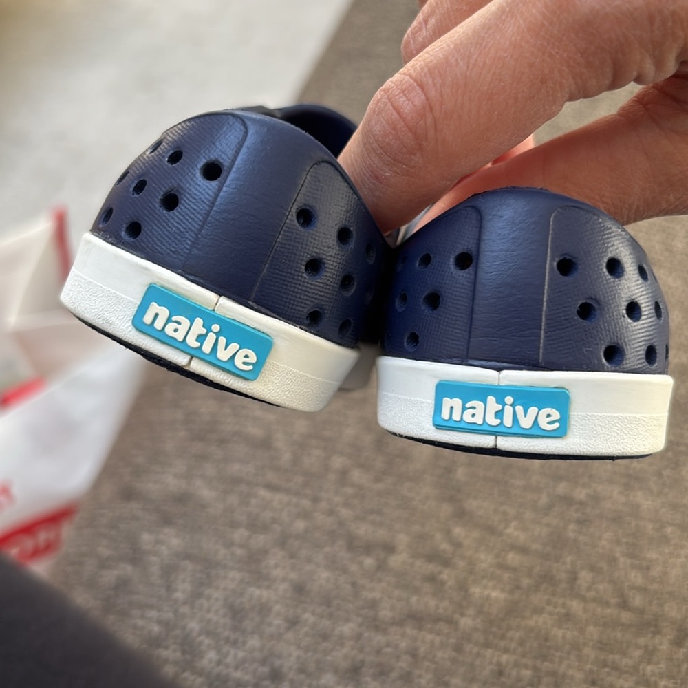 Native Kids Sneakers - Dark Blue and White - Picture 2 of 3